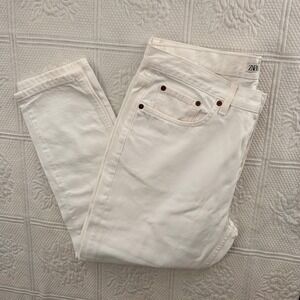 Zara White Denim High Waisted Button Fly Tapered Leg Jeans Womens Size 36